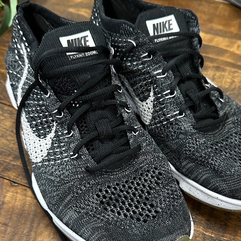 Nike Flyknit Zoom Black White Athletic Shoes